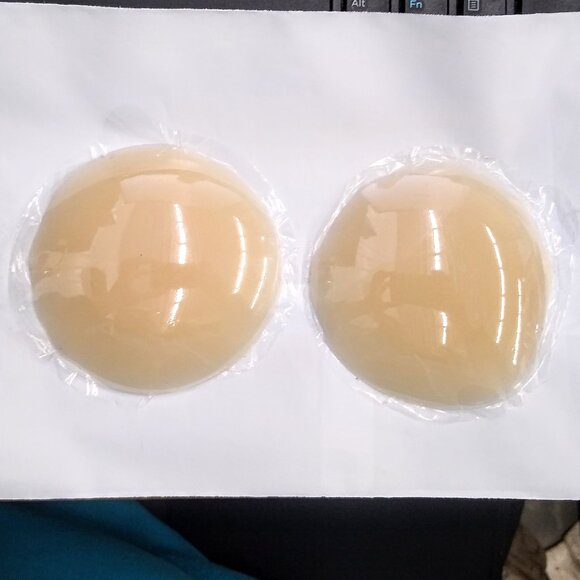 Truekind Smooth Silicone Nipple Covers NEW - Picture 2 of 3